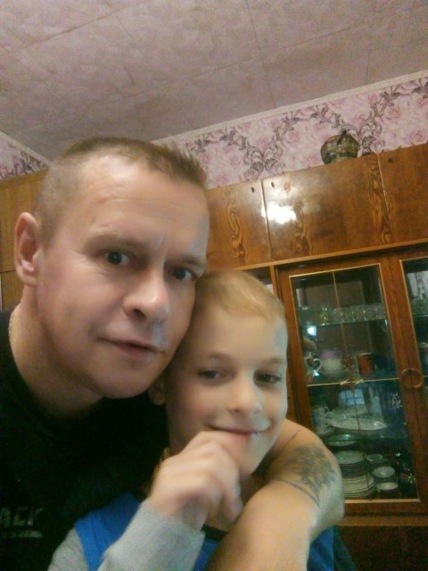 Виталий, Россия, Железногорск, 51 год, 1 ребенок. Хочу найти Адекватную желательно навсегда и обязательно с чувством юмора, без тараканов в голове своих хватает.Ветеран Вьетнамской войны. Адекватный с чувством юмора.