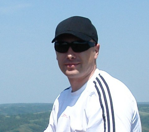 Андрей, Россия, Москва, 47 лет. Познакомлюсь с женщиной для дружбы и общения.Самодостаточен, неск. ВО, вредных привычек нет.