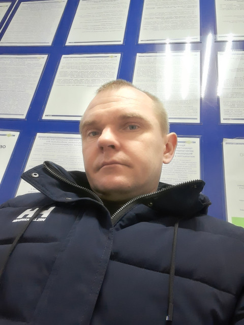 Антон, Россия, Челябинск, 38 лет. Он ищет её: Познакомлюсь с женщиной для любви и серьезных отношений.Спокойный, трудолюбивый, спортивный человек!!!