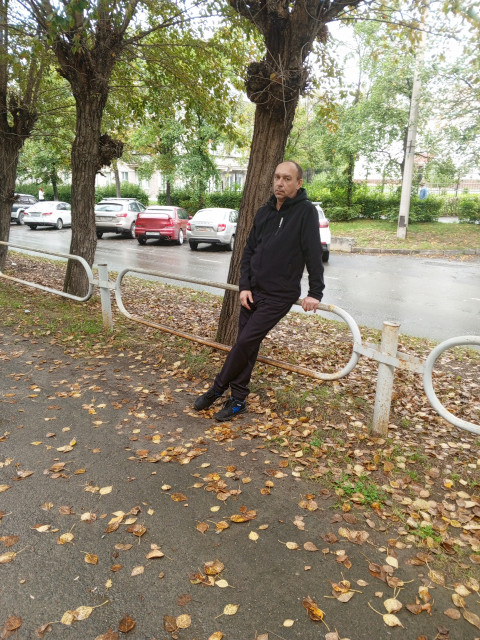 Сергей, Россия, Озёрск, 60 лет, 1 ребенок. Хочу найти Трудно сказать.
Добрую, скромную, не лишенную привлекательности.Бывший военный. Честен, трудолюбив, чистоплотен. Не очень много говорю. В одежде предпочитаю классич