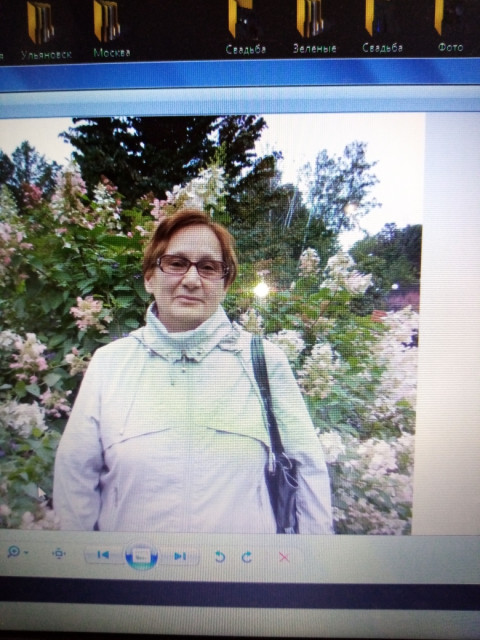 Надежда, Россия, Москва, 71 год. Познакомлюсь с мужчиной для любви и серьезных отношений.Вдова,прожила счастливую жизнь в браке,хочу найти человека,которому дороги семейный уют и бережные о