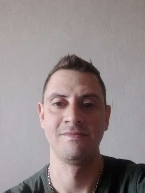 Максим, Россия, Севастополь, 29 лет. Познакомлюсь с женщиной для дружбы и общения.Ищу девушку для встреч