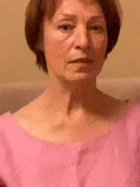 Елена, Россия, Москва, 64 года, 1 ребенок. Познакомлюсь с мужчиной для дружбы и общения.Мне 63 года. Дети взрослые. Живу в Москве