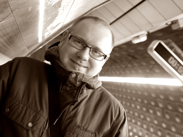 Dmitry Mour, Москва, м. Новые Черёмушки. Фото на сайте ГдеПапа.Ру