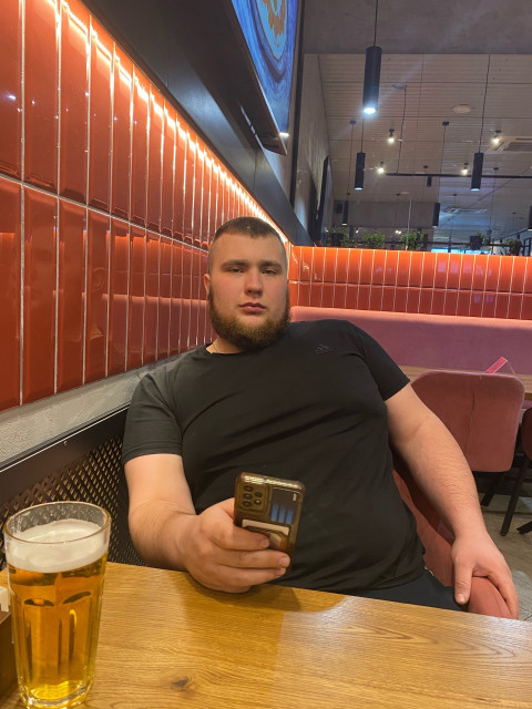 Виктор, Россия, Москва, 25 лет. Познакомлюсь с девушкой для любви и серьезных отношений, брака и создания семьи. Анкета 824359. 