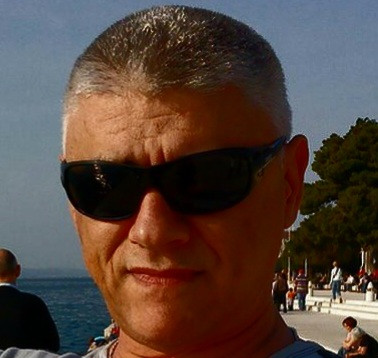 Александр, Россия, Екатеринбург, 48 лет, 1 ребенок. Познакомлюсь с женщиной для дружбы и общения. Есть такие женщины, кто давно в браке, а хочется мужскСпортивный, весёлый, сексуальный, самодостаточный.