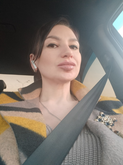 Юля, Мытищи, 41 год, 1 ребенок, 6 фото. Ищу: Настоящего. Без фальши. Что бы сам являлся мужчиной, а не тот что самоутверждается за счёт женщины....  Анкета 824514. 