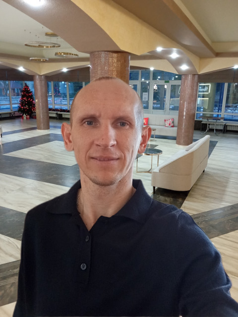 Виктор, Беларусь, Туров, 39 лет. Познакомлюсь с женщиной для любви и серьезных отношений, брака и создания семьи, воспитания детей, рХочу познакомиться с девушкой, для общения и в дальнейшем создания пары,семьи детей нет,но хотелось 