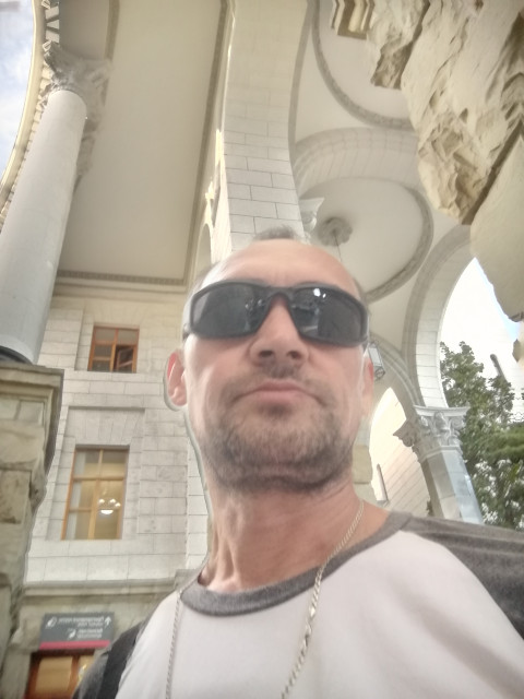 Батир, Россия, Зеленоград, 47 лет, 2 ребенка. Познакомлюсь с женщиной для любви и серьезных отношений, брака и создания семьи, воспитания детей, рПростой трудовой мужчина, мне нравится чем я занимаюсь, по выходным отдыхаю, люблю гулять по магазин