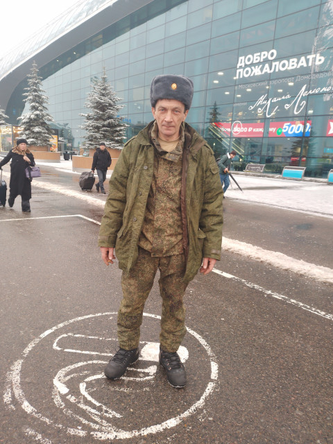 Руслан, Россия, Константиновка, 47 лет. Познакомлюсь с женщиной для любви и серьезных отношений, брака и создания семьи, воспитания детей, рПока военный, Мужик рукастый, люблю детей, спокойный, добрый, не пьющий совсем, умею слушать и наход