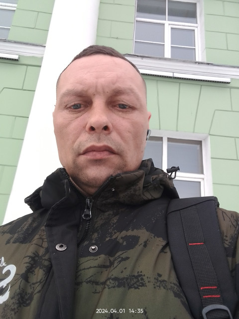 Владимир, Санкт-Петербург, м. Проспект Большевиков, 40 лет. Он ищет её: Познакомлюсь с доброй, простой женщиной Анкета 825350. 