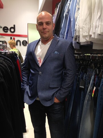 Максим Бределёв, Россия, с. Курья (Курьинский район), 41 год, 1 ребенок, 1 фото. Хочу познакомиться с женщиной