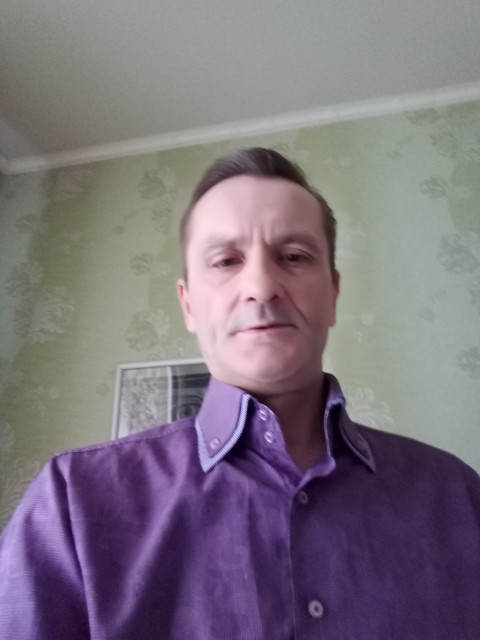 Алексей Носов, Россия, Самара, 54 года, 1 ребенок. Хочу встретить веселую общительную женщину. 40-55Живу один. Взрослый сын живет отдельно. Работаю. Стабильный доход.