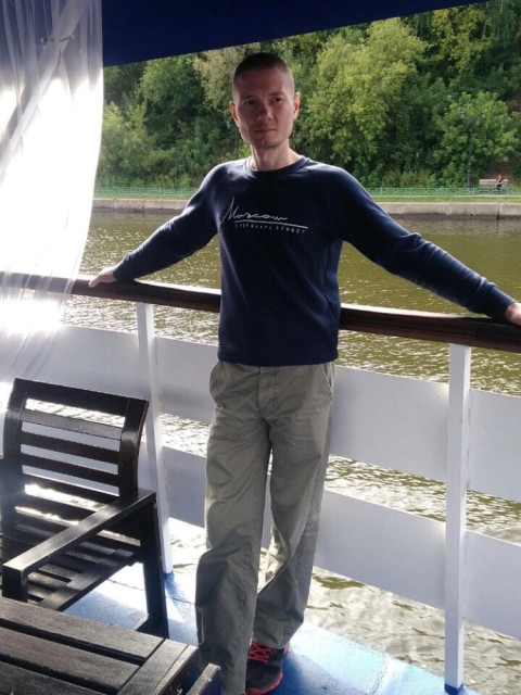 Олег, Москва, м. Строгино. Фото на сайте ГдеПапа.Ру