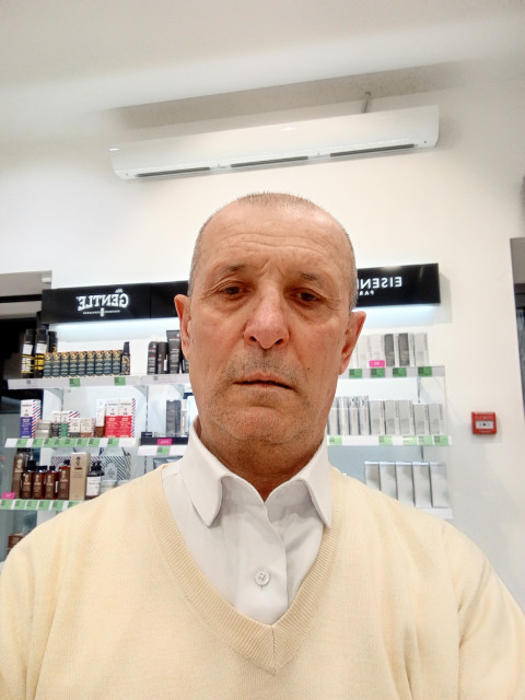 Мирали, Россия, Москва, 58 лет. Познакомлюсь с женщиной для любви и серьезных отношений. Рибатяг уравнавешин с юумарм все нормально буду любить без ума. 