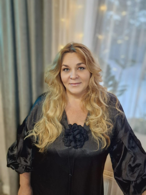 Ирина, Россия, Кубинка, 53 года, 1 ребенок. Познакомлюсь с мужчиной для любви и серьезных отношений, брака и создания семьи.Добрая, порядочная, веселая, энергичная, коммуникабельная женщина. Люблю путешествовать, готовить.