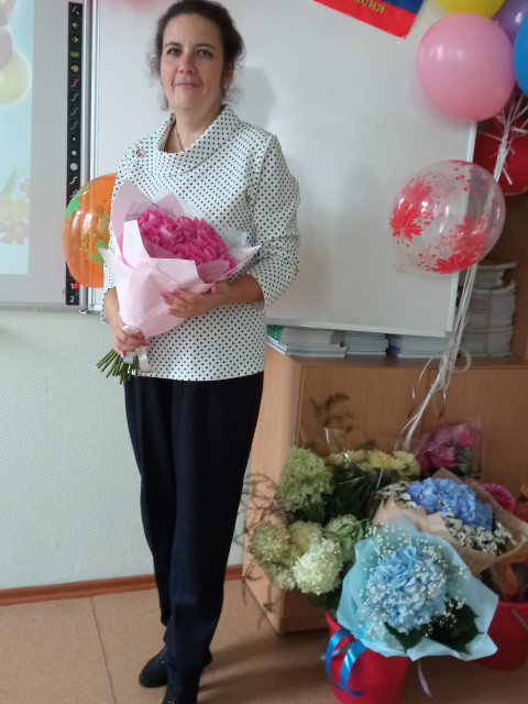 Катерина, Санкт-Петербург, м. Елизаровская, 53 года, 1 ребенок. Познакомлюсь с мужчиной для любви и серьезных отношений, дружбы и общения.Хочется найти человека, который будет рядом, крепкое плечо, позитивные эмоции и поддержку