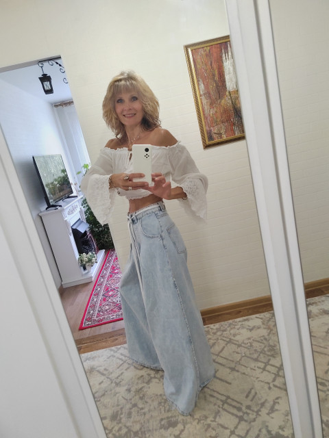 Жанна, Беларусь, Новополоцк, 57 лет, 1 ребенок. Познакомлюсь с мужчиной для любви и серьезных отношений.имею ценности, не теряю достоинства, смотрю позитивно