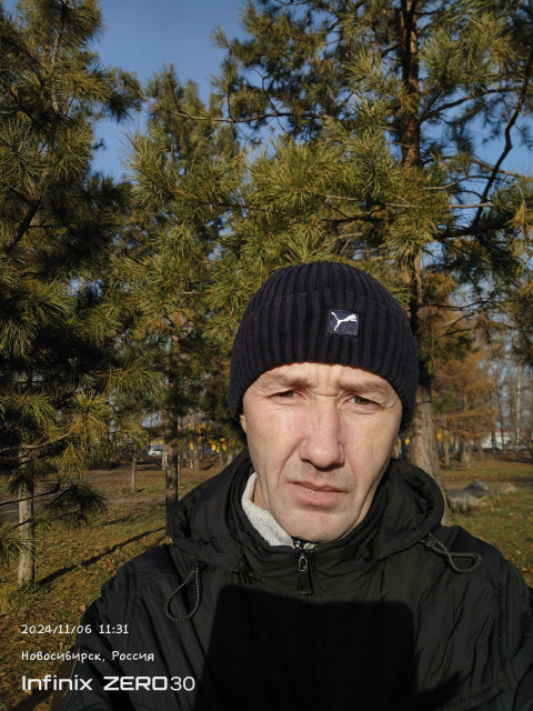 Алексей Беляев, Россия, Новосибирск, 44 года, 2 ребенка. Хочу найти Любовь, отношения, создание семьи.Внимательный, любящий, простой парень. Без выкрутасов. Терпеть не могу измены и себе не позволяю. Лю