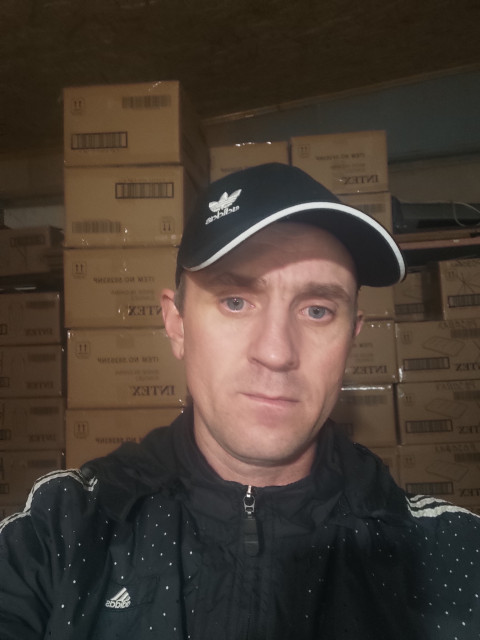 Strim Looks, Симферополь, 39 лет, 1 фото. Ищу: Заботливую, привлекательную, обаятельная, дружелюбная, милая, нежная, ласковая, понимающая, добрая,...  Анкета 826158. 