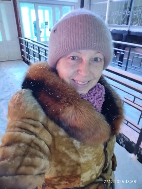 Olga, Россия, Ижевск, 56 лет. Я добрая женщина, хочу умножить мою доброту с добрым человеком. Добрых людей должно быть много!Живу в домике. Люблю лето. В субботу отдыхаю. В воскресенье наслаждаюсь жизнью.