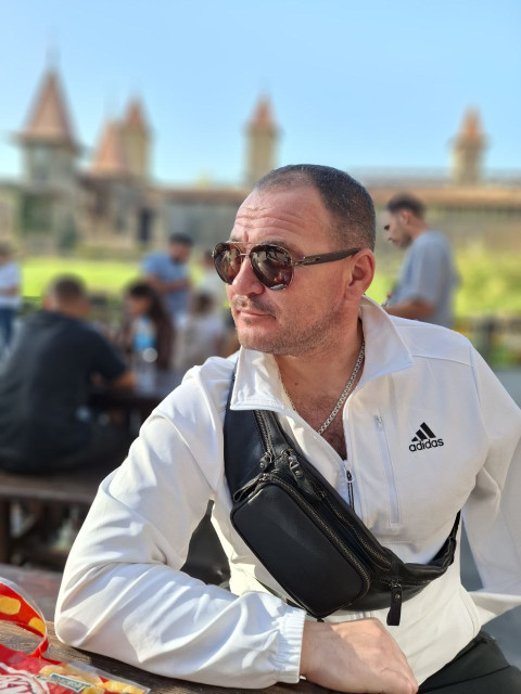 Женя, Россия, Луганск, 41 год. Познакомлюсь для создания семьи.