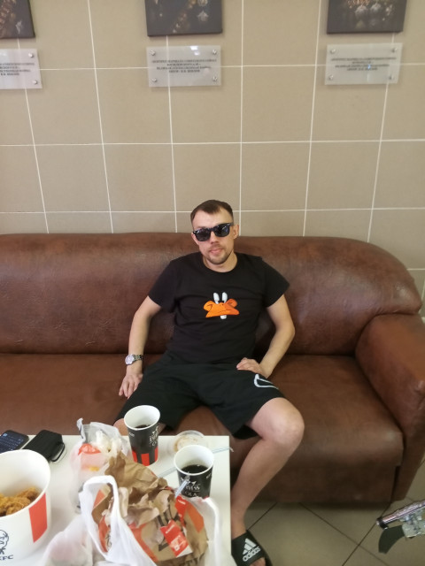 Максим, Россия, Москва, 37 лет. Познакомлюсь с женщиной для любви и серьезных отношений.Ищу свою любовь