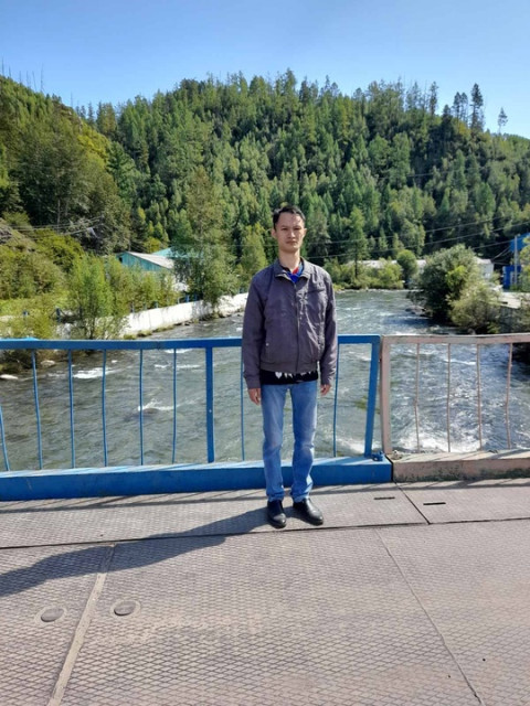 Александр Громов, Россия, Шелехов, 41 год, 1 ребенок. Хочу найти Порядочная, честная, открытая, достойнаяВзрослый молодой мужчина работящий