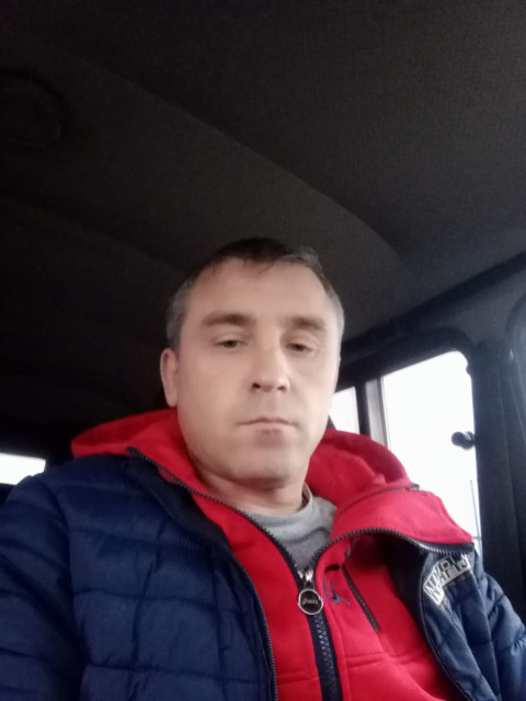 Виктор, Россия, Пенза, 45 лет, 2 ребенка. Познакомлюсь с женщиной для любви и серьезных отношений, брака и создания семьи.Я военный а остальное в процессе.