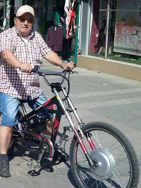 Димитър Вандаров, Болгария, Бургас, 71 год. Хочу найти До 65г . Да иска да живее в България.Пенсионер . България Бургас. Професия моряк