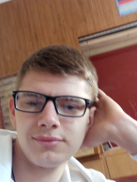 Виктор, Россия, Стаханов, 20 лет. Познакомлюсь с девушкой для любви и серьезных отношений. Анкета 827057. 