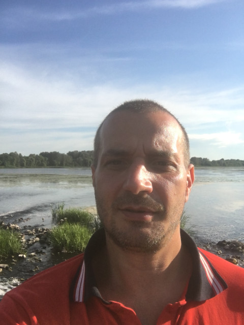 Oleg, Санкт-Петербург, м. Ладожская, 44 года, 1 ребенок. Познакомлюсь с женщиной для любви и серьезных отношений.Одинокий мужчина желает познакомиться с женщиной для серьезных отношений