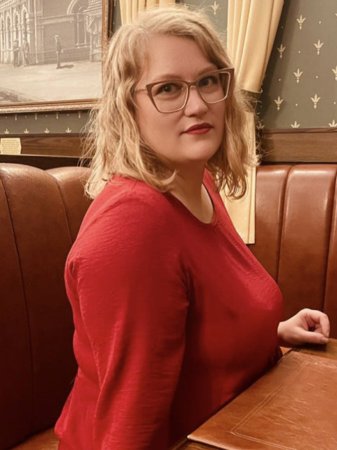 Марина, Россия, Екатеринбург, 40 лет, 3 ребенка. Познакомлюсь с мужчиной для любви и серьезных отношений, брака и создания семьи.Я блондинка) Веселая, добрая, заботливая, хозяйственная, прекрасная мама и жена! Так сложилось, что 