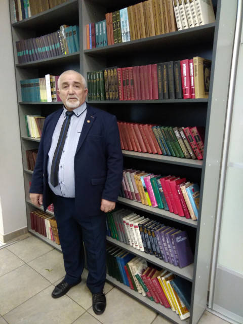 Дмитрий, Россия, Калининград, 73 года. Познакомлюсь с женщиной для гостевого брака, дружбы и общения.Люблю театр, кино, природу. Пишу стихи.