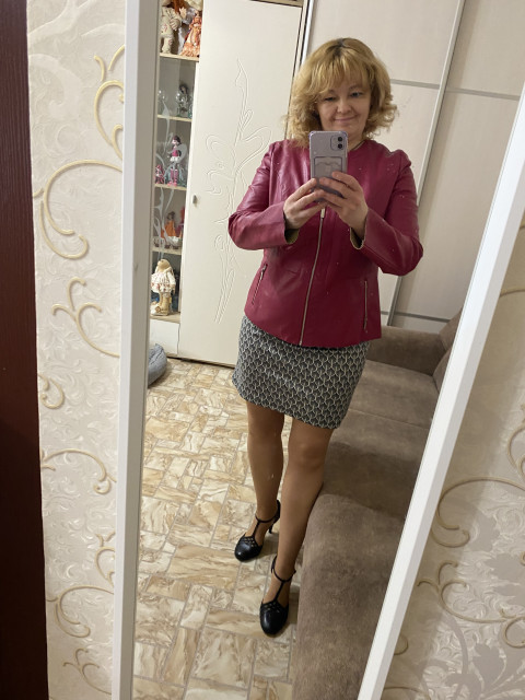 Дарья, Минск, м. Могилёвская, 46 лет. Познакомлюсь с мужчиной для дружбы и общения.Дарья, 45 лет. Ищу свободного мужчину.