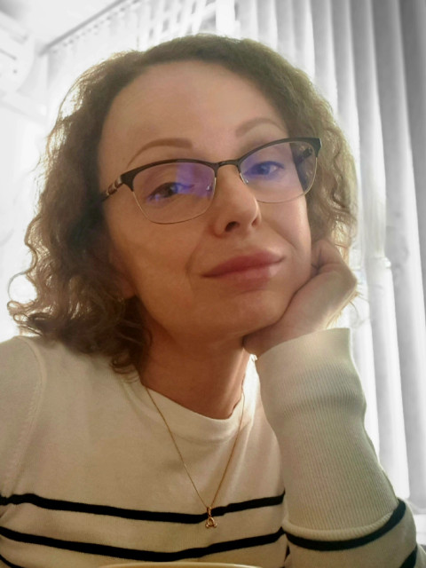 Оличка, Россия, Москва, 51 год. Лёгких путей не ищу, скучно) Чем сложнее, тем интереснее, игры разума наше всё! Нужен один мужчина -...  Анкета 827713. 