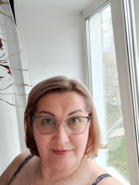 Алия, Россия, Томск, 46 лет. Познакомлюсь с мужчиной для любви и серьезных отношений.Добрая, жизнерадостная. Коммуникабельная