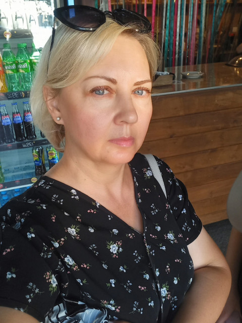 Светлана, Россия, Воронеж, 47 лет, 1 ребенок. Познакомлюсь с мужчиной для любви и серьезных отношений, брака и создания семьи, воспитания детей, дВредных привычек нет, люблю готовить, умная, взрослая, помогу пережить любую бурю, но не обещаю что 