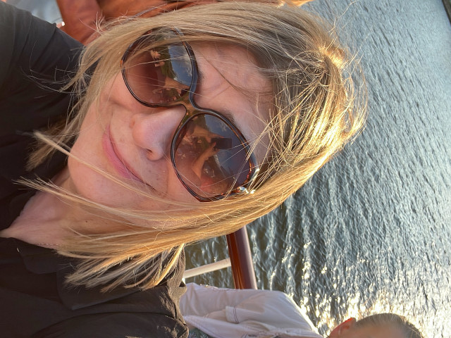 Елена, Москва, м. Ховрино, 60 лет. Познакомлюсь с мужчиной для любви и серьезных отношений.Обыкновенная. Арендую квартиру в Ховрино. Родом из г. Коломна.