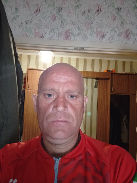 Владимир, Россия, Набережные Челны, 42 года. Познакомлюсь с женщиной для любви и серьезных отношений, брака и создания семьи, воспитания детей.Я люблю ухаживать за собой, добрый люблю ходить на прогулку на природу и тогда ли, люблю ухаживать з