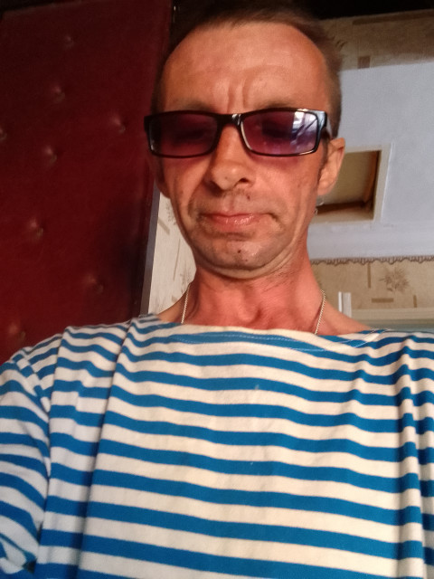 Александр, Россия, Темрюк, 40 лет. Познакомлюсь с женщиной для любви и серьезных отношений, брака и создания семьи.Холост детей нет не пью работаю на стройке