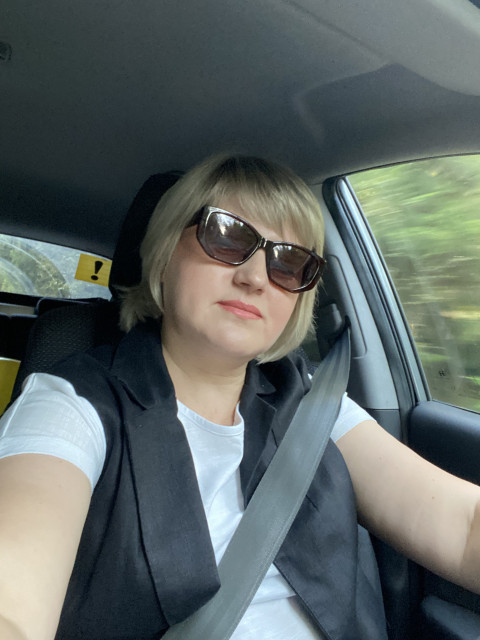 Наталия, Россия, Звенигород, 48 лет, 1 ребенок. Познакомлюсь с мужчиной для брака и создания семьи.Работаю в образовательной сфере. Порядочная, верная. Чувство юмора.