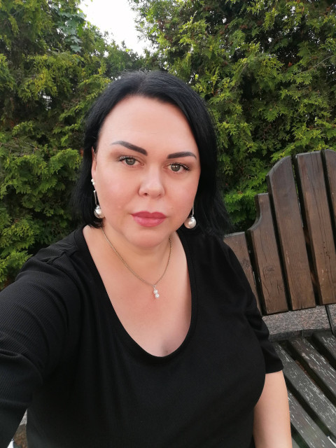 Елена, Россия, Москва, 40 лет, 1 ребенок. Познакомлюсь с мужчиной для любви и серьезных отношений, брака и создания семьи. Желательно ЧеловекаВсех приветствую. Меня зовут Елена, мне 39 лет. Хочу познакомиться с добрым, серьёзным, интересным м