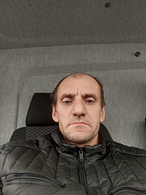 Сергей, Россия, Москва, 41 год. Познакомлюсь с женщиной для любви и серьезных отношений, брака и создания семьи, дружбы и общения.Добрый и отзывчивый мужчина ищет девушку для создания крепкой и дружной семьи