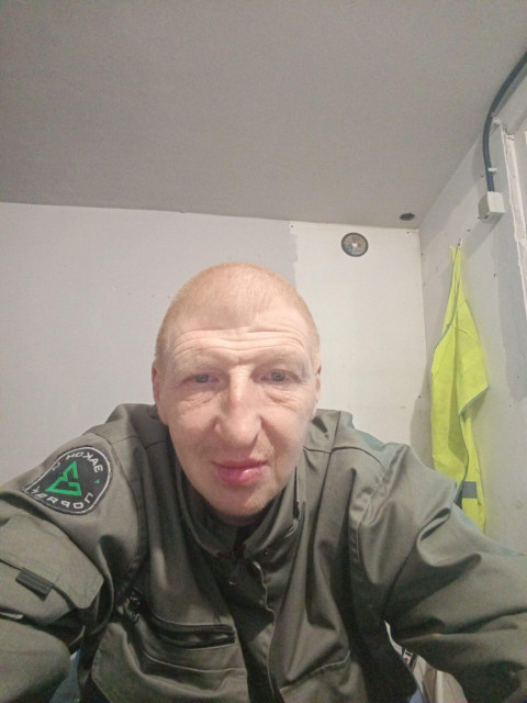 Сергей, Россия, Москва, 45 лет. Познакомлюсь с женщиной для дружбы и общения.Сексуальный охранник с большим опытом в исексе, люблю природу, рыбалку, женщин по старше