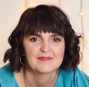 Елена, Россия, Тюмень, 48 лет, 3 ребенка. Ищу мужчину адекватного, который ведёт нормальный образ жизни, хорошо относится к детям, чтобы была Живу с детьми, дети небольшие. Работаю массажистом