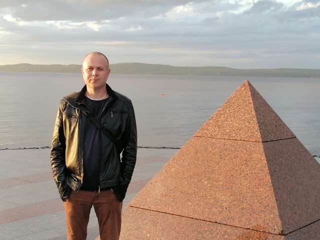 Михаил Грунен, Санкт-Петербург, м. Проспект Большевиков, 44 года, 1 ребенок, 3 фото. Познакомлюсь для серьезных отношений и создания семьи.