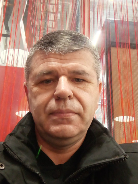 Алексей, Старобельск, 52 года, 1 ребенок, 1 фото. Он ищет её: женщину для любви и серьезных отношений, брака и создания семьи, гостевого брака, дружбы и общения.  Анкета 829500. 