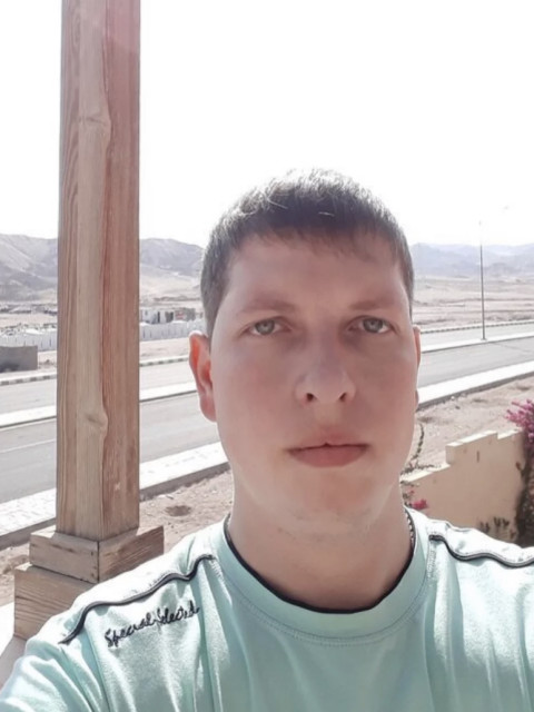 Олег, Россия, Саранск, 40 лет, 1 ребенок. Познакомлюсь с женщиной для любви и серьезных отношений, брака и создания семьи, дружбы и общения.Вдовец. 
Воспитываю сына (4года).