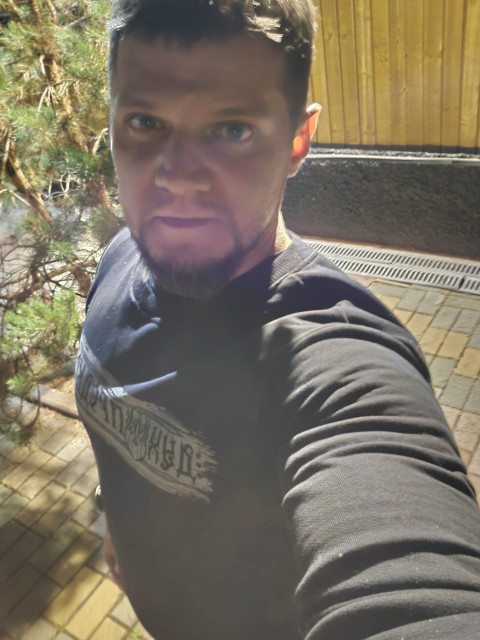 Александр, Москва, 39 лет, 2 ребенка, 3 фото. Ищу женщину для дружбы и общения. С общими интересами.  Анкета 829892. 